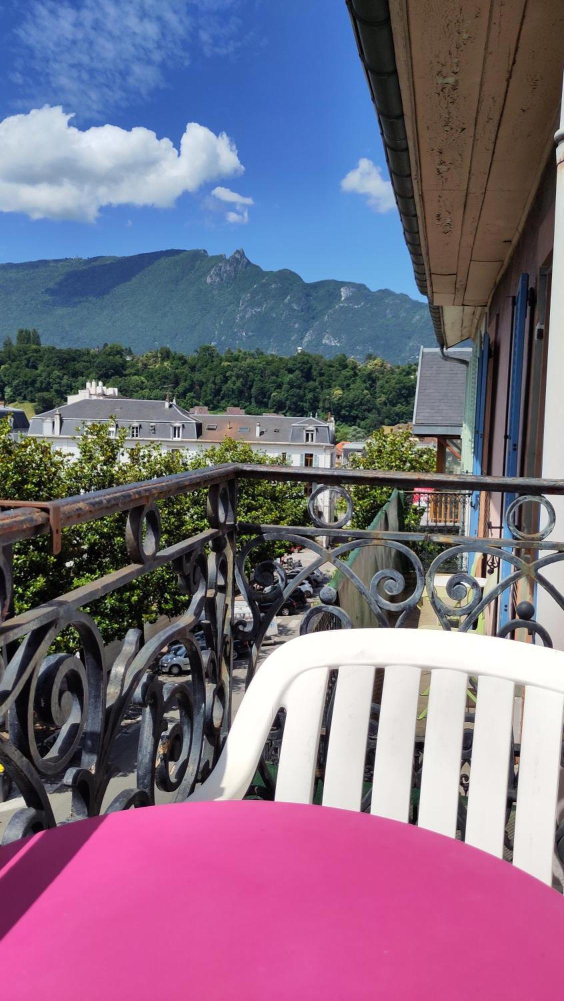 Hotel Le Colibri Aix-les-Bains Ngoại thất bức ảnh
