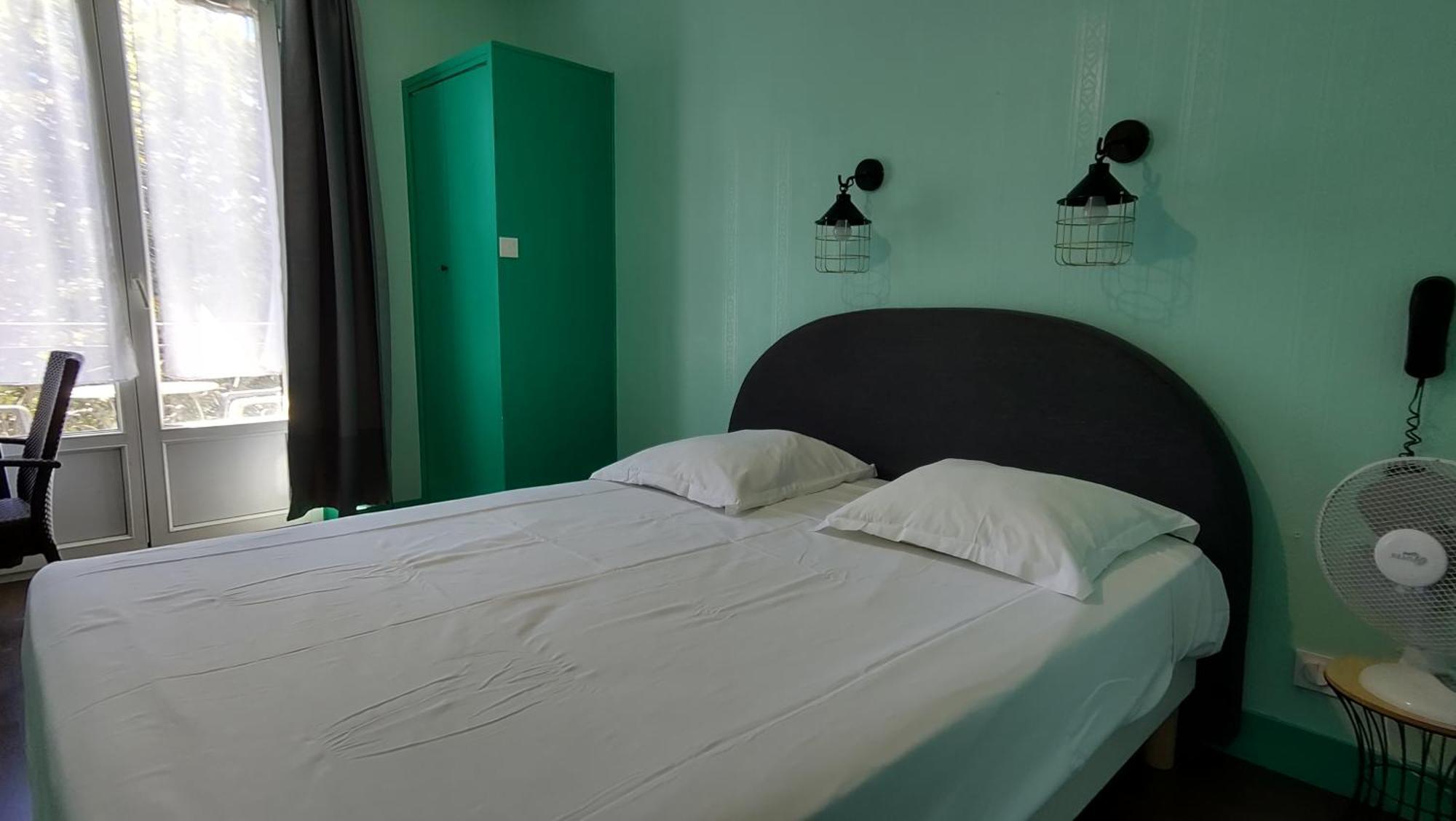 Hotel Le Colibri Aix-les-Bains Ngoại thất bức ảnh